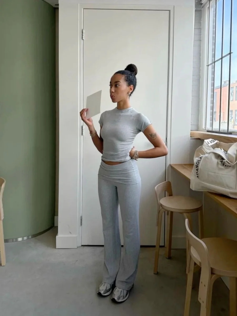 Navando | Zachte tweedelige lounge set met comfortabele pasvorm voor dames