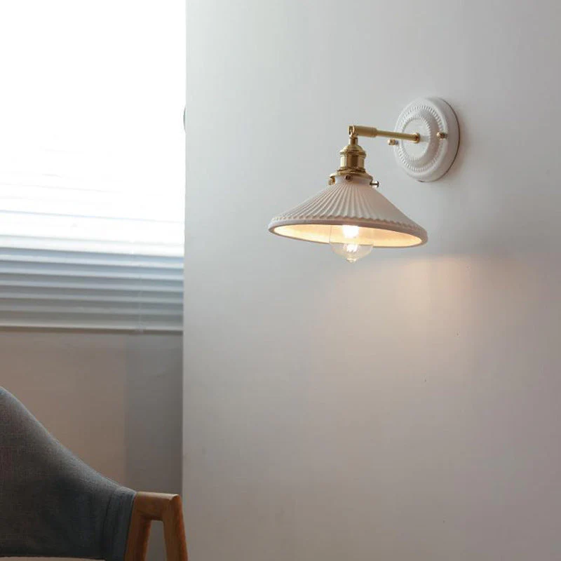 Navando | Keramische wandlamp met messing detail - Afbeelding 4