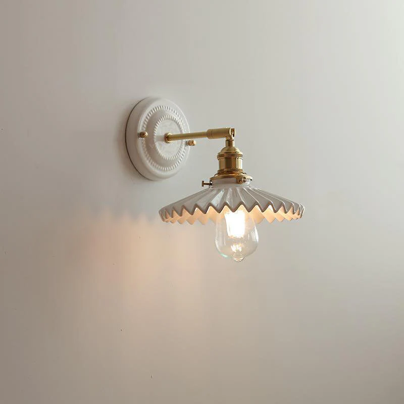 Navando | Keramische wandlamp met messing detail - Afbeelding 7