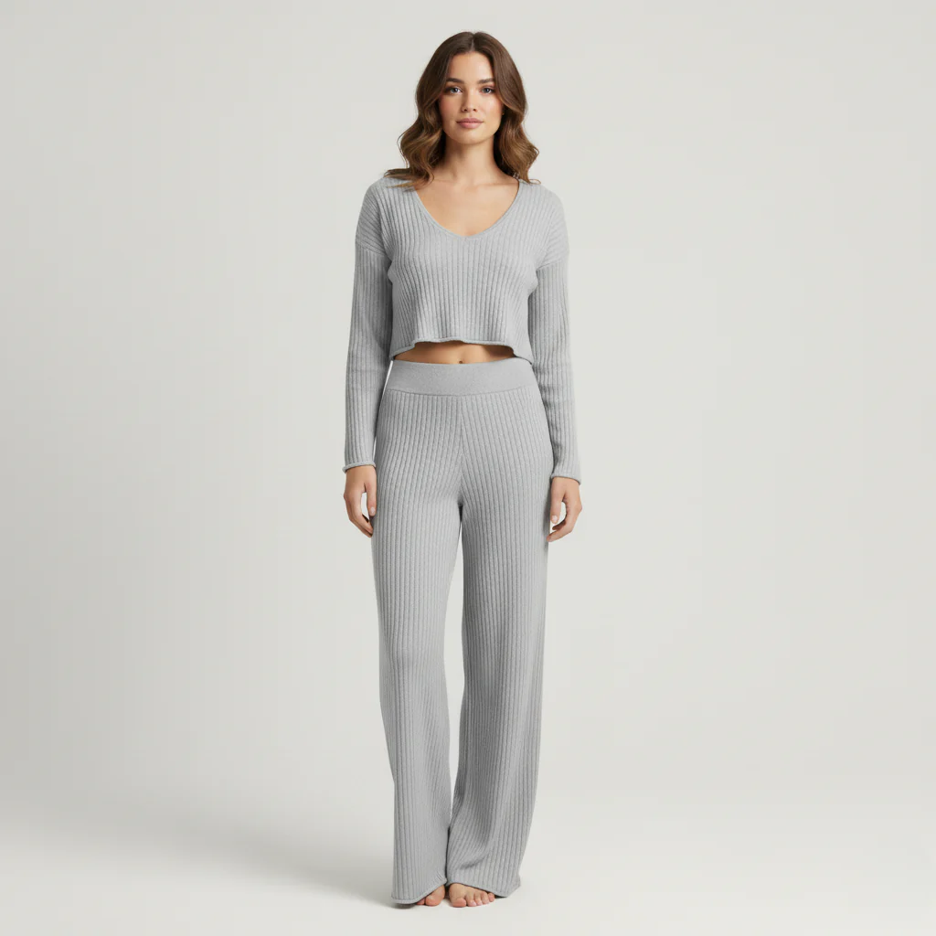 Navando | Gebreide loungewearset met cropped trui en bijpassende broek