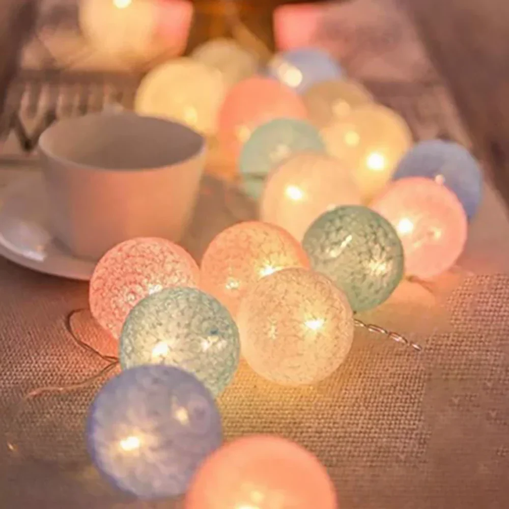 Navando | Decoratieve Lichtslinger Met Zachte Bolletjes - Afbeelding 4